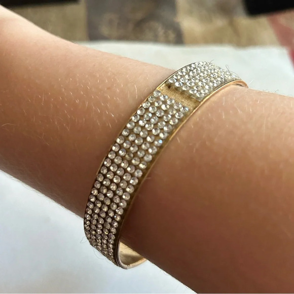 3/$20 Clear Crystal Rhinestone Gold Tone Large Bangle Bracelet - Picture 3 of 4